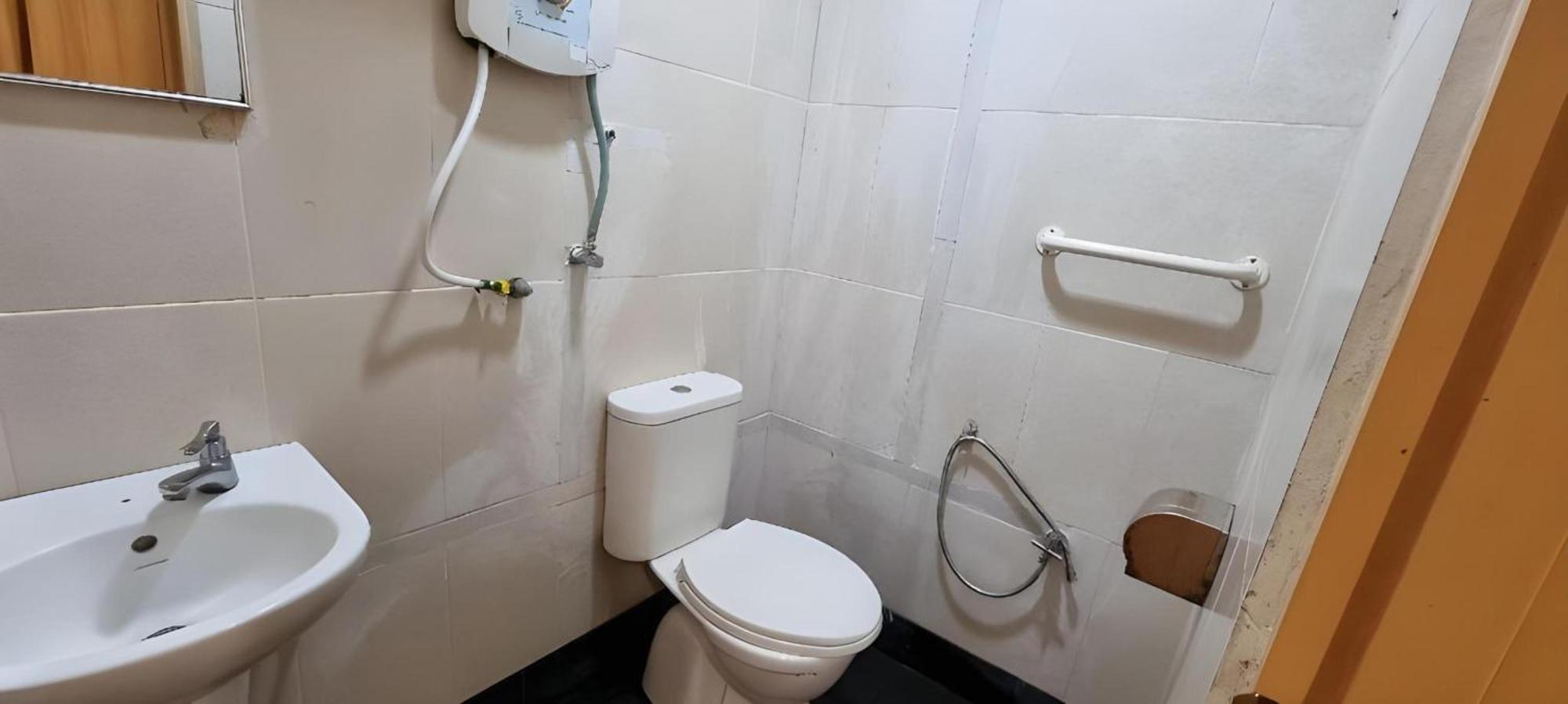 Amani Hotel Kampong Sungai Ramal Dalam Exterior foto